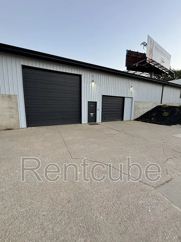 1 bed, 1.0 bath, 2300 sqft, $2,300 — Photo 2