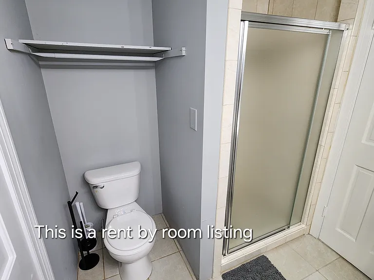 558 Avent St — Photo 12