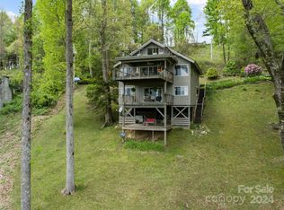 1628 Strawberry Ridge Rd, Spruce Pine, NC 28777