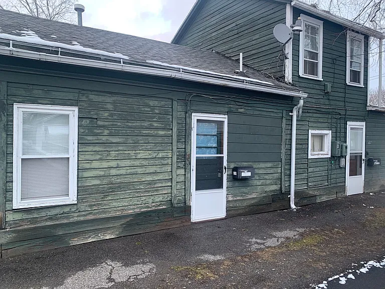 327 Diatreta Ln — Photo 6
