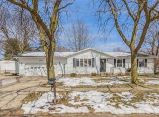 2900 28th Ave SW, Cedar Rapids, IA 52404