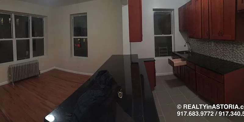 Rented by Alexiou Realty | media 6