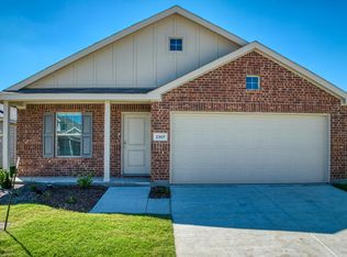 2307 Mobile Dr, Ennis, TX 75119