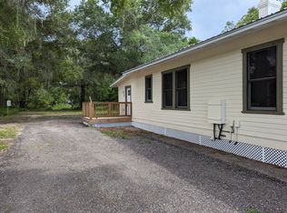 1148 E New York Ave, Deland, FL 32724