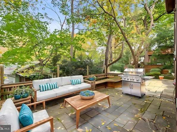 5211 Macarthur Ter NW, Washington, DC 20016