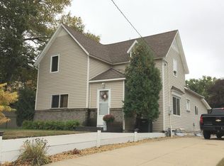 915 Abbott St, Albert Lea, MN 56007