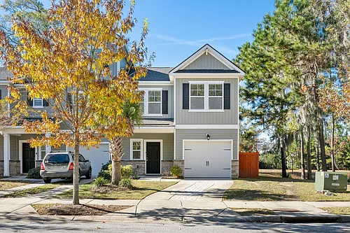 4101 Hartland St Photo 1