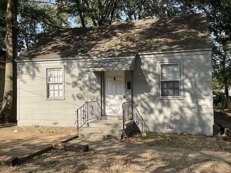 1st image of 3528 Mayflower Ave