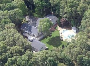 156 Hooppole Rd, Mashpee, MA 02649