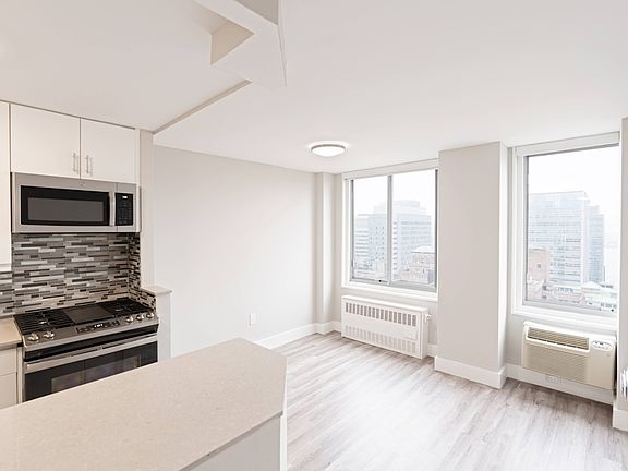 3rd image of 480 2nd Ave APT 7C
