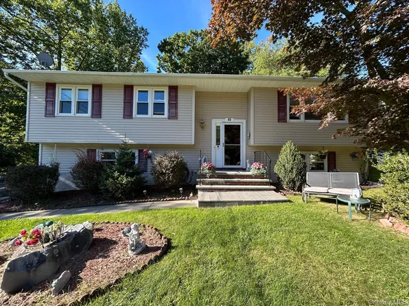 11 McGarrah Road, Monroe, NY 10950