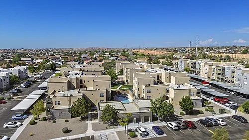 Enchanted Vista Apartments Photo 1