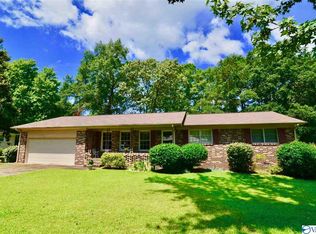 403 Mintwood Way, Glencoe, AL 35905