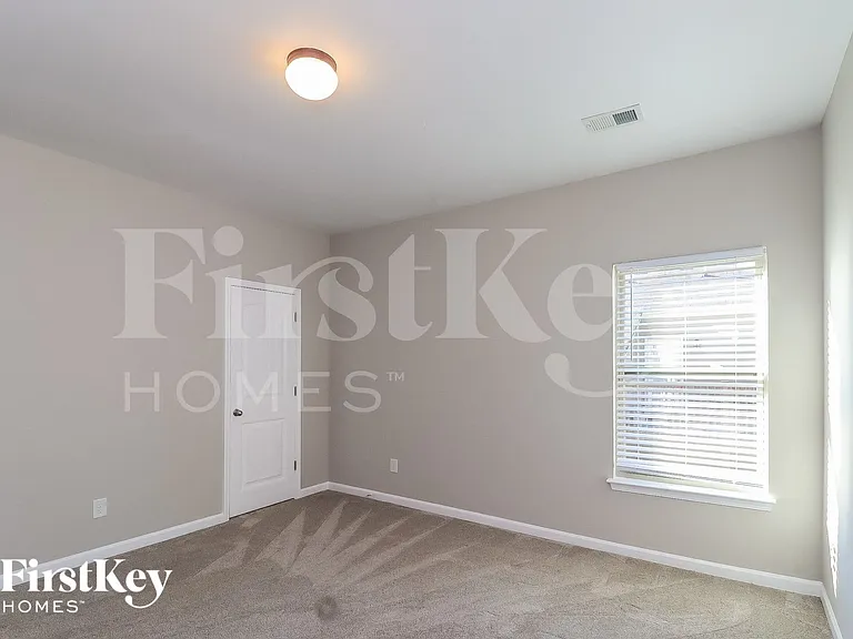 3827 Humber Ct — Photo 10