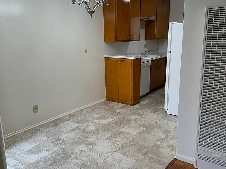 1009 N Hayworth Ave #4 — Photo 5