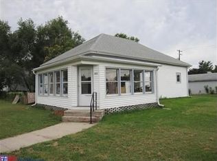 121 N Burlington Ave, Exeter, NE 68351
