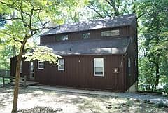1st image of 2 Fetter Ln
