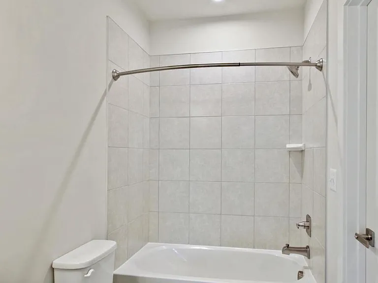 10010 Ruffian Way #R — Photo 11