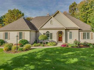 52065 Plantation Dr, Granger, IN 46530