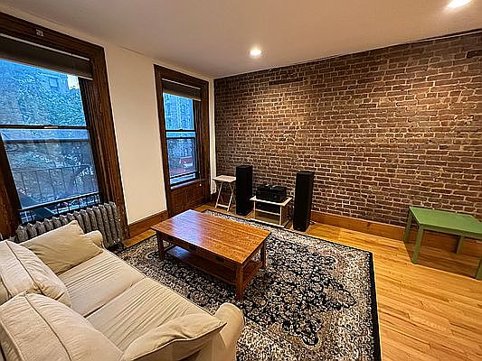 1st image of 993 Amsterdam Ave APT 3A