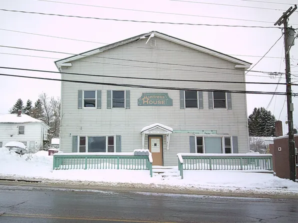31 Main Street, Limestone, ME 04750