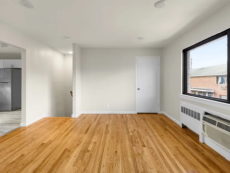 486 Essex St #490 — Photo 2