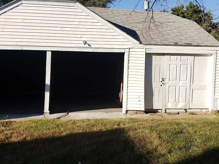 834 N Glendale Ave — Photo 17