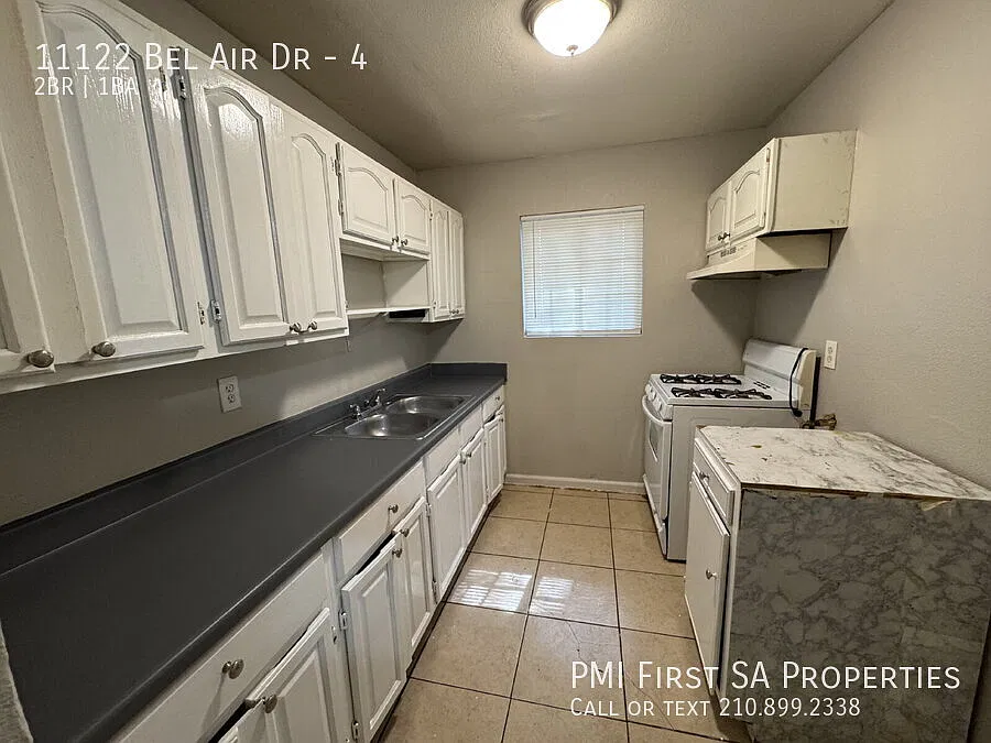 Fouplex unit ready to move in in Castle Hill! — Photo 2