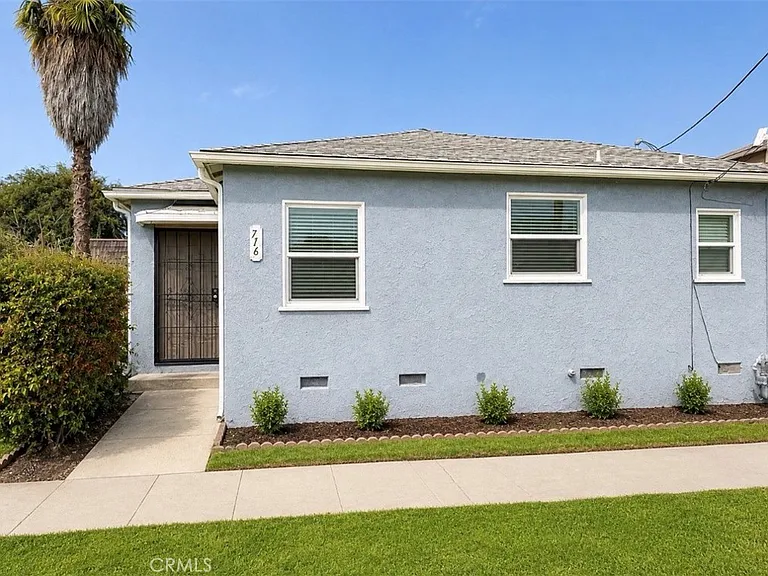 716 Fischer St — Photo 1