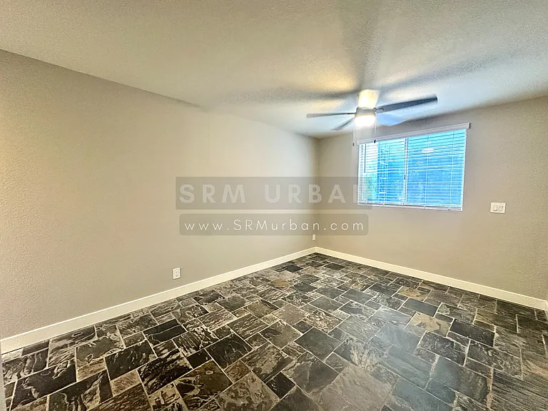 959 Vine St #2 — Photo 11