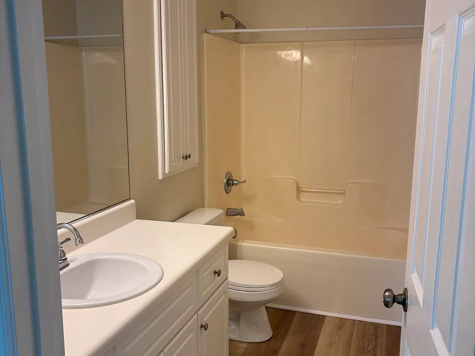 1510 Abby Way — Photo 3