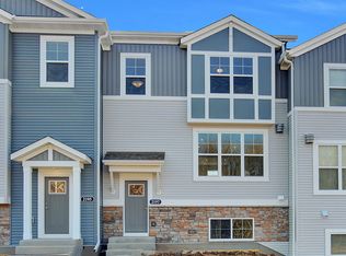 2197 Gateway Hill Rd, North St Paul, MN 55109