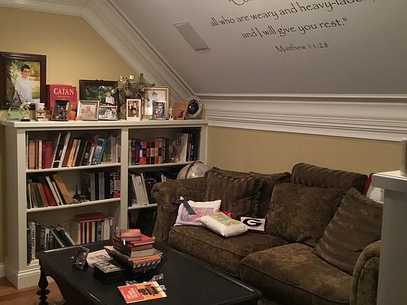 Upstairs sitting area