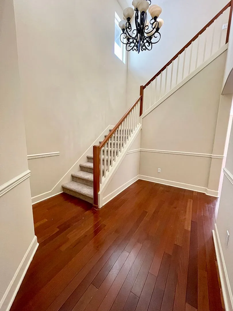 Large Bothell home! — Photo 2