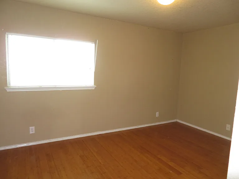 5563 Spring Walk — Photo 14