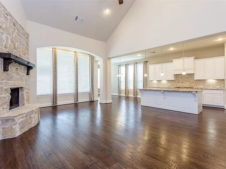 4214 Quiet Dawn Ln — Photo 8