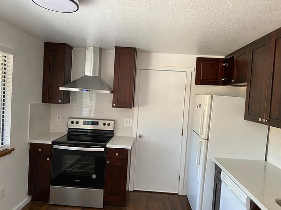 5th image of 10115 10th Avenue Ct S