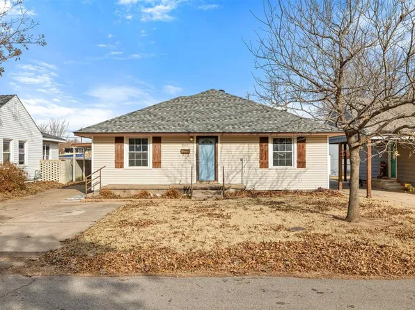 1113 E Ash St, El Reno, OK 73036