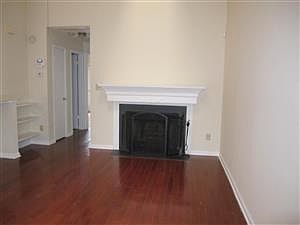 2nd image of 18 Lyford Ky Unit B