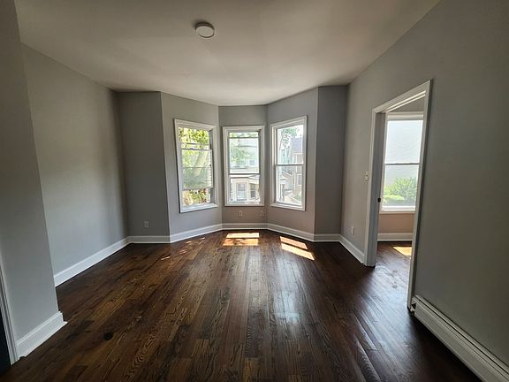 5th image of 8 William St APT 2E