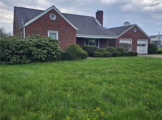 426 15th Ave, Beaver Falls, PA