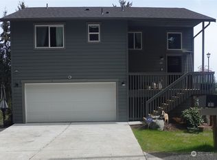 101 NE Jolly Rogers Ln, Belfair, WA 98528