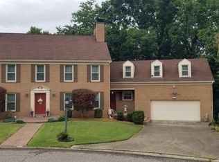 186 Camelot Dr, Huntington, WV 25701