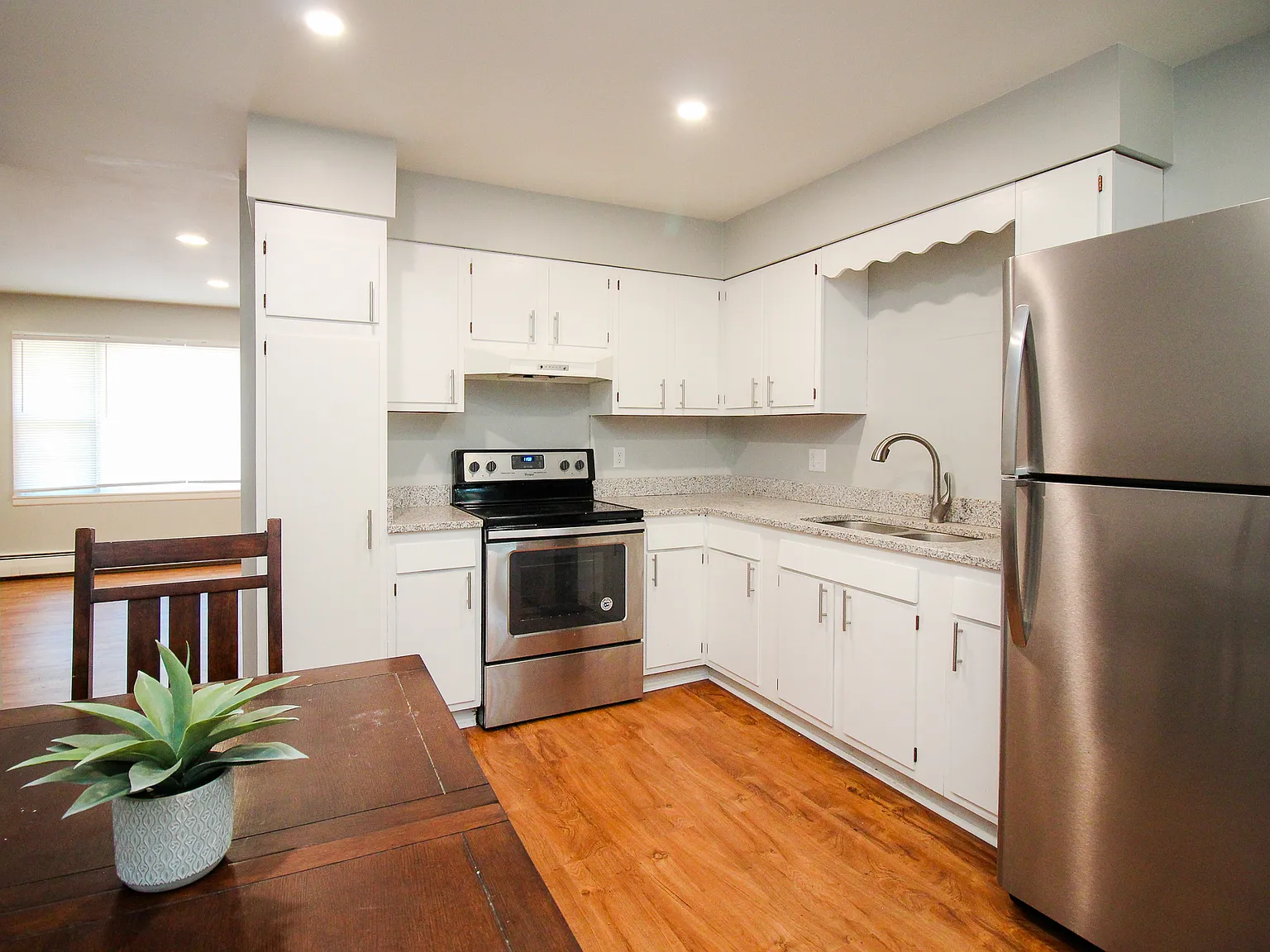 99 Tompkins St — Photo 3