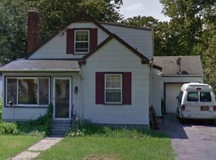 194 60th St, Niagara Falls, NY 14304