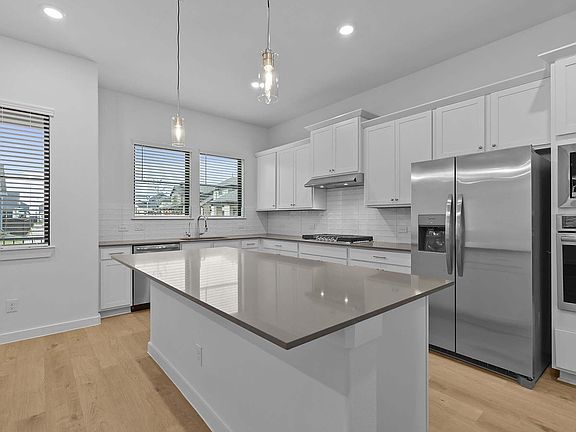 4th image of 3207 Home Ct