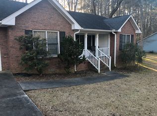 180 Winona Dr, Fayetteville, GA