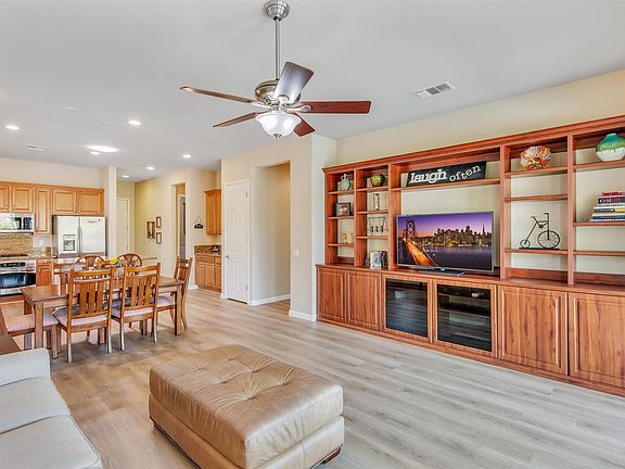 5th image of 81570 Avenida Bolero