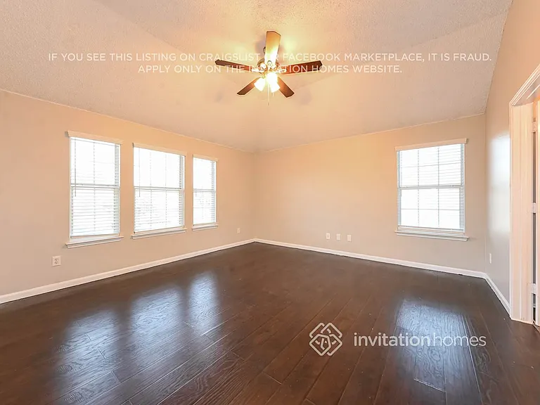 4906 Autumn Hl — Photo 9