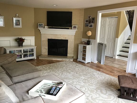 4th image of 2207 Jamaica Dr